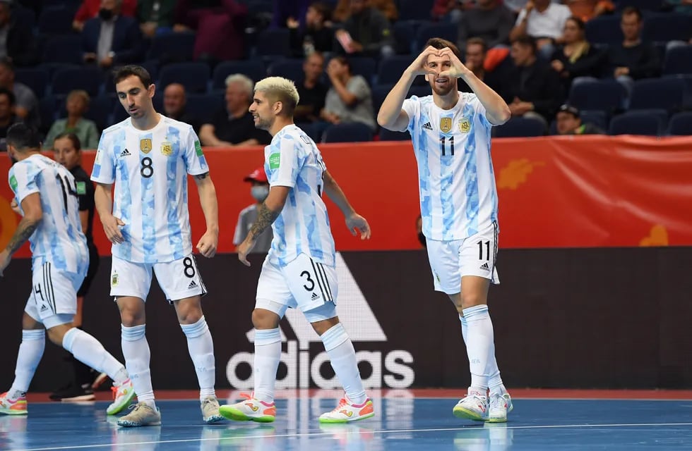 Argentina arrancó la defensa del título mundial de futsal con un 11-0 sobre Estados Unidos. (Twitter: @Argentina)