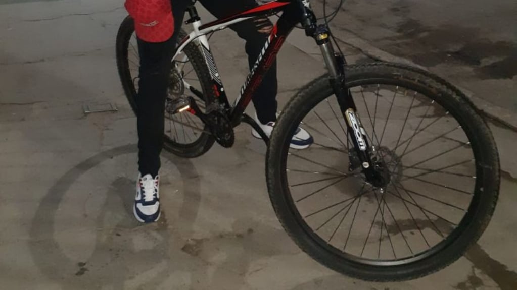 Al adolescente le robaron la bicicleta en barrio Ampliación Cabildo, al sur de la ciudad.