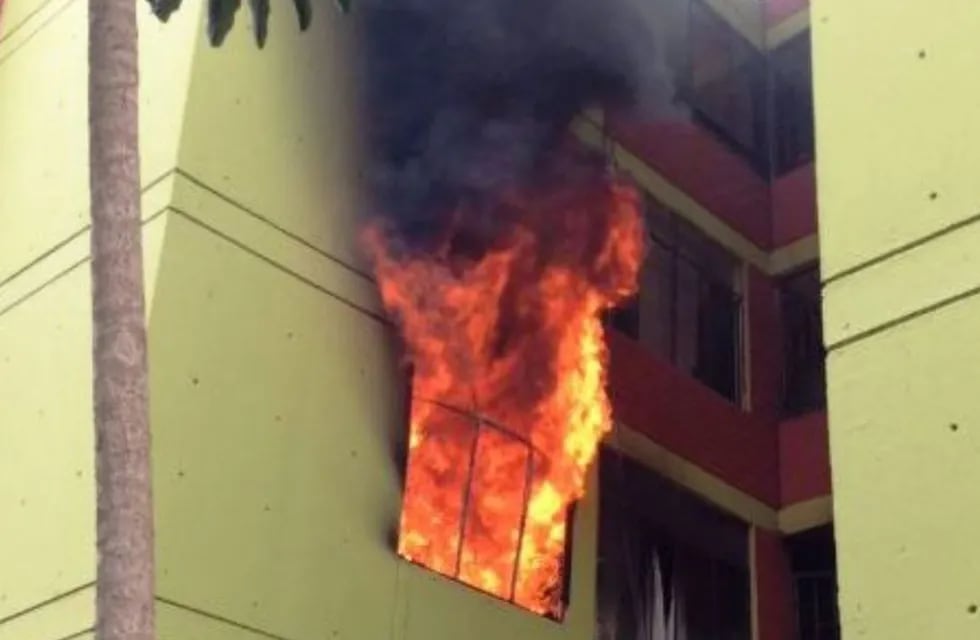 El incendio ocurrió el lunes al mediodía en Villa Ariza I, sobre la calle Yapeyú. (Imagen ilustrativa).