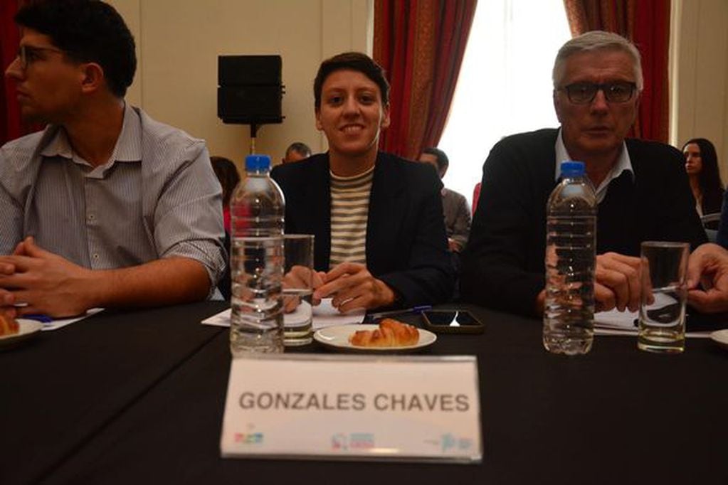 La intendente de Chaves presente en el Congreso Provincial de Salud