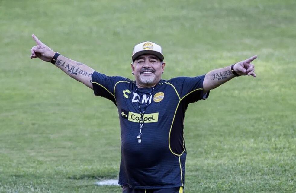 Dorados autorizó a Maradona a volver más tarde \