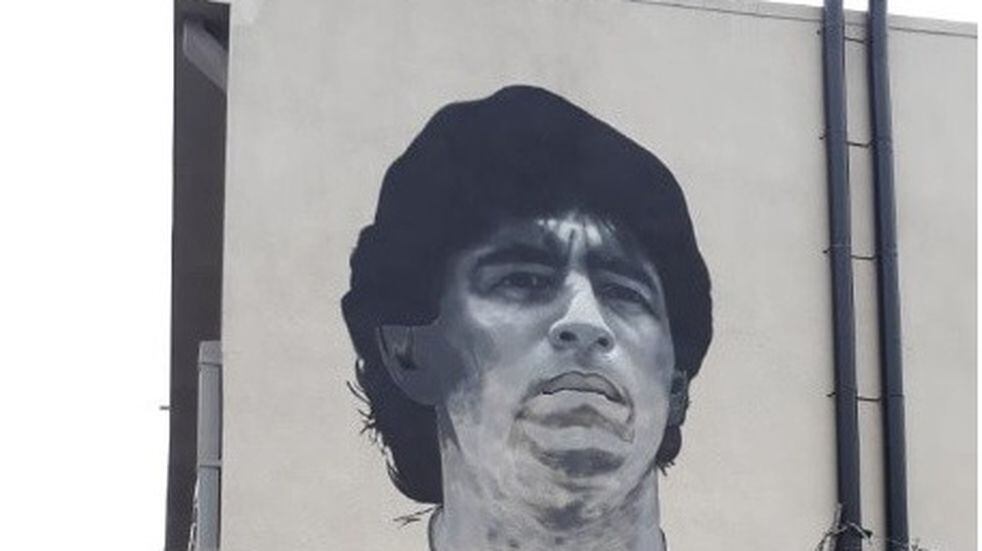 Mural de Maradona hecho por Gabriel Griffa