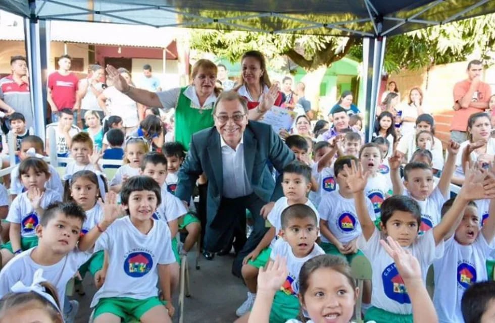 El Gobierno de Corrientes firmó convenios con el Plan Nacional de Primera Infancia. (Foto: @tassanoeduardo)