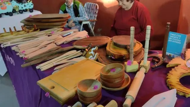 Realizaron una feria de artesanos en Ruiz de Montoya por el mes aniversario