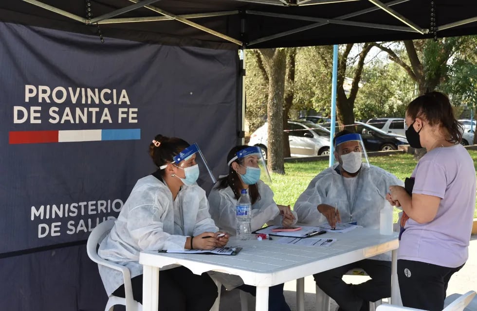 El Ministerio de Salud implementó el plan Detectar en Fray Luis Beltrán para identificar pacientes. (@minsaludsantafe)