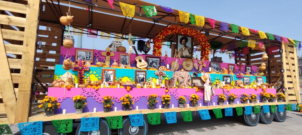 Carrozas en exhibición por el Día de Los Muertos en Ciudad de México.