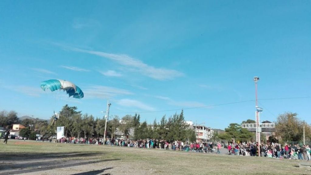 Mundial de Paracaidismo en Carlos Paz. (Foto: Leli Lencinas).