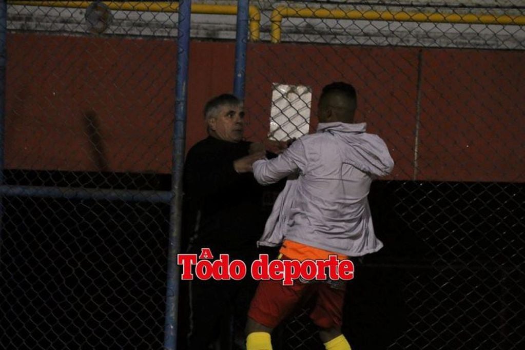 Agredieron al entrenador de Sport Huancayo, Marcelo Grioni. (A Todo Deporte)