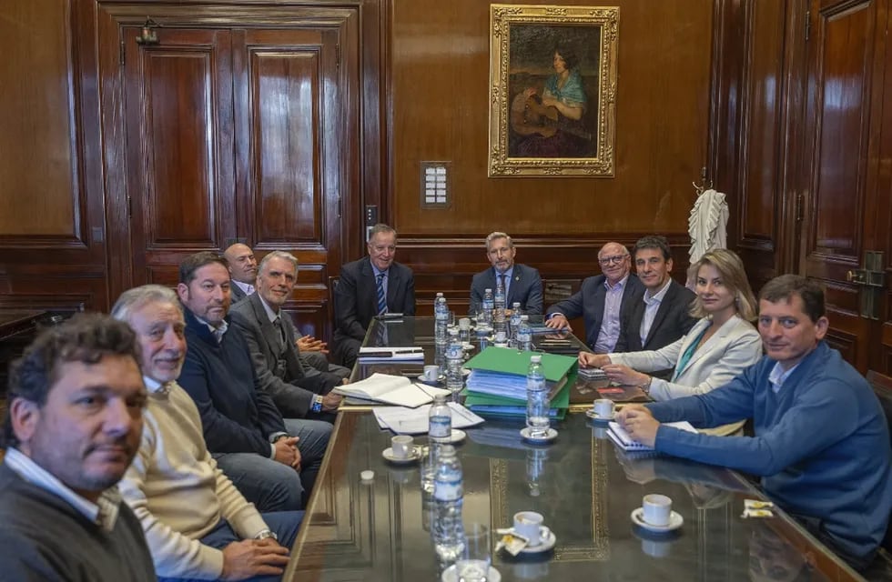 Frigerio se reunió con el Presidente del Banco Nación.