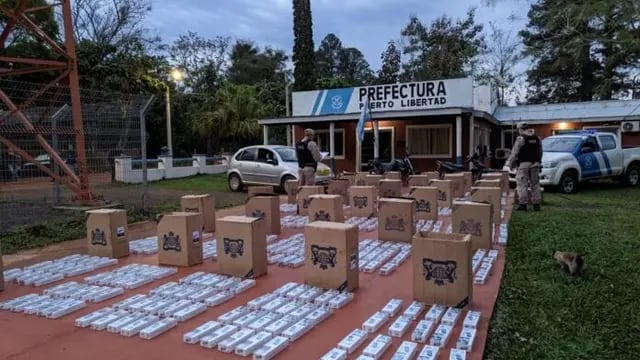 Incautan en Puerto Libertad una millonaria carga de cigarrillos de contrabando