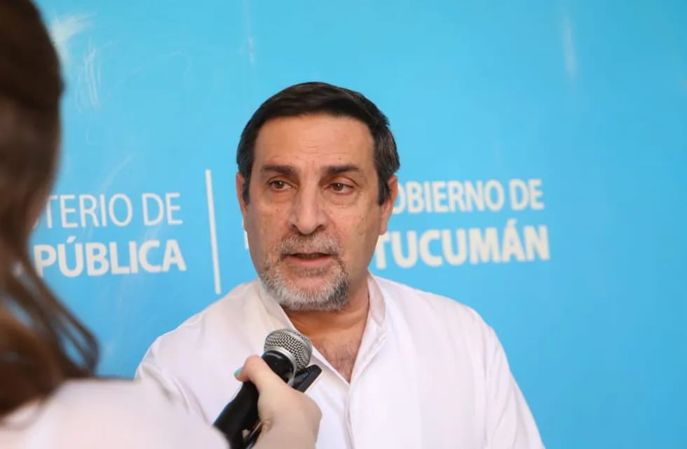 Ministro de salud de la provincia Doctor Luis Medina Ruiz