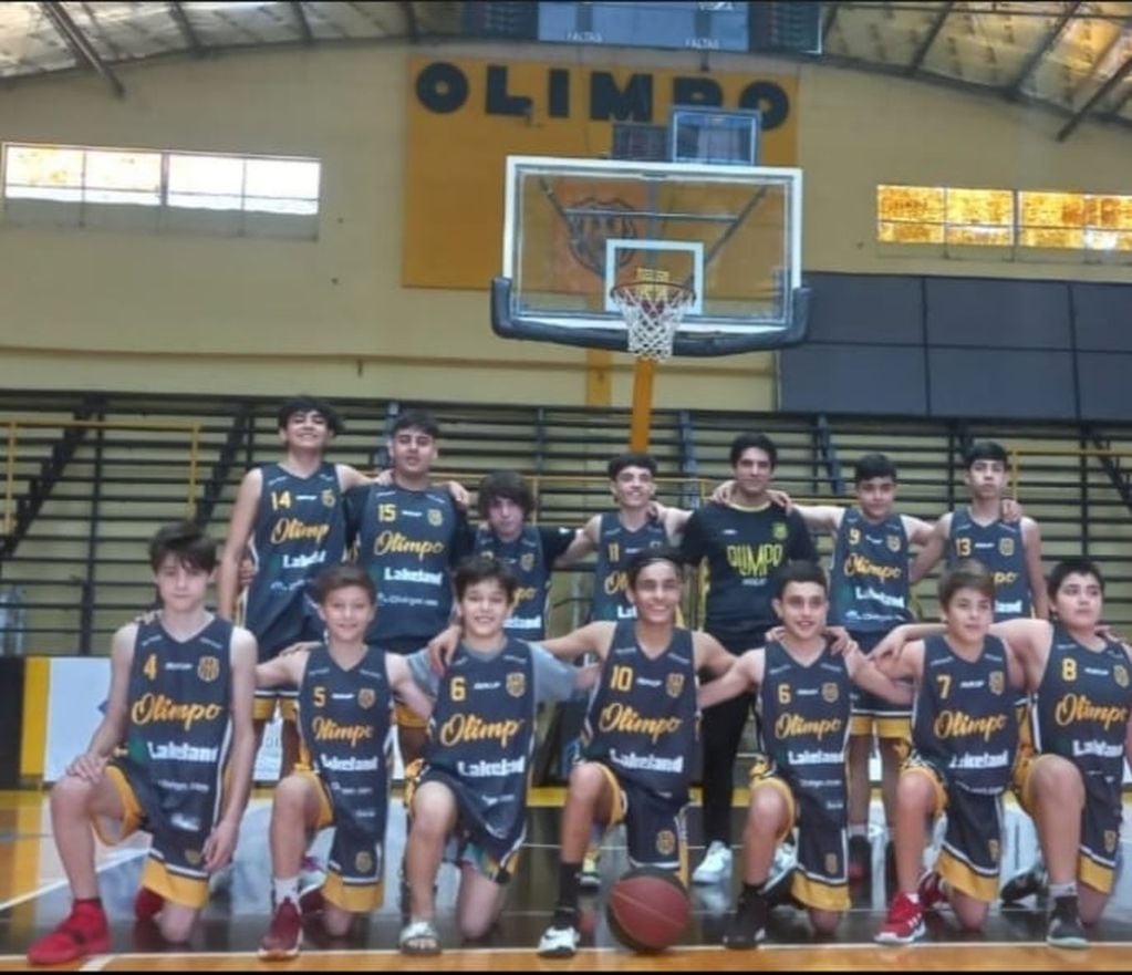 Mateo y Lionel Gómez Lepez juegan el en U 15 bis de Olimpo y son finalistas.