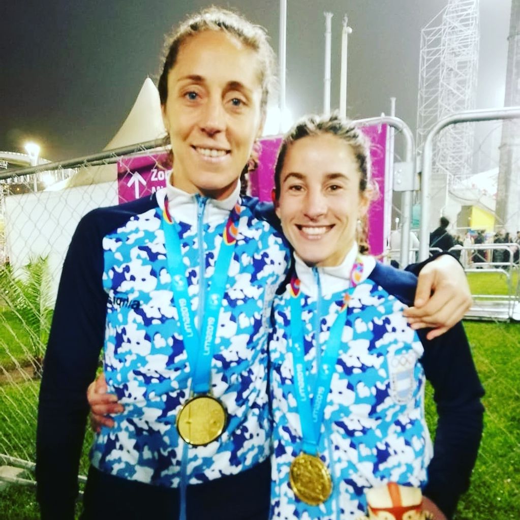Medallas olímpicas con Las Leonas.
