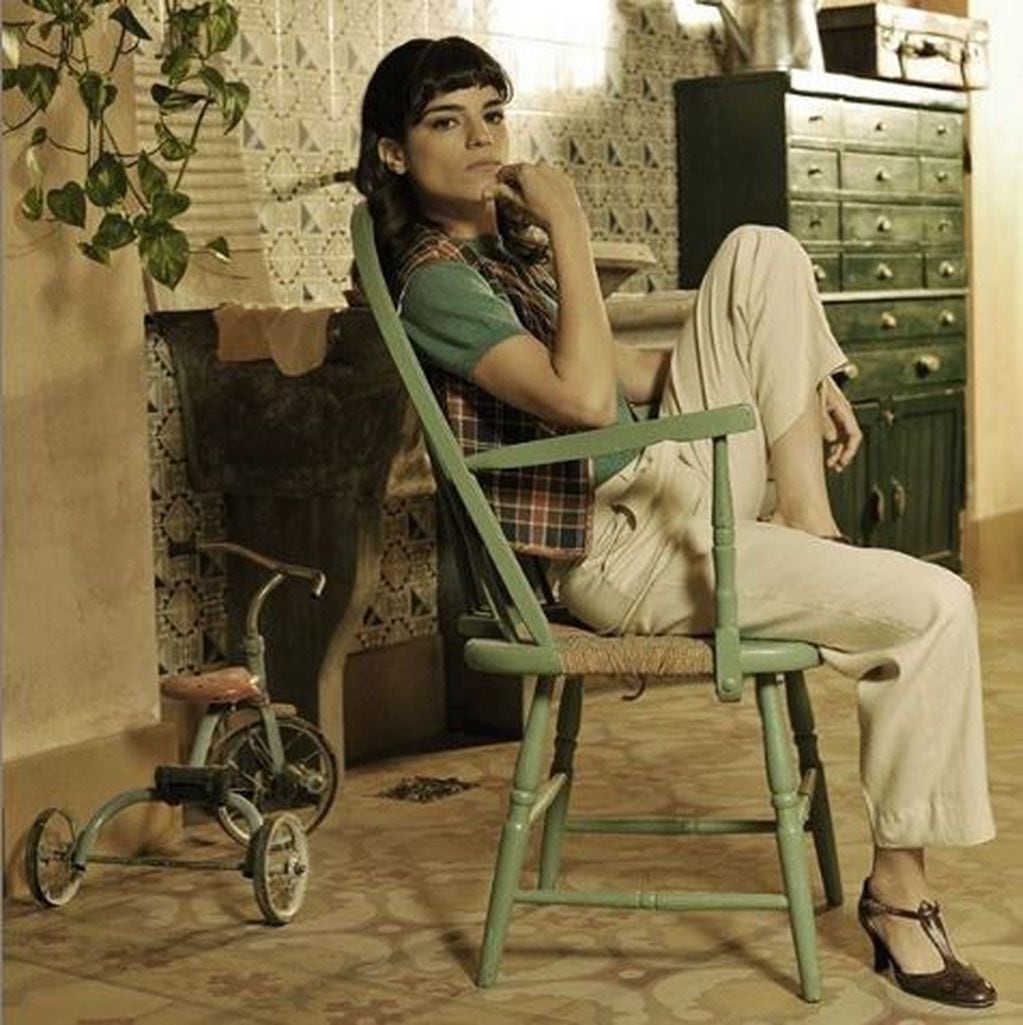 Malena Sánchez interpreta a Francesca en la ficción de El Trece, "Argentina, tierra de amor y venganza" (Fuente: Instagram)