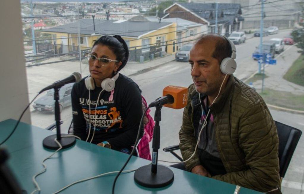 Elba y Antonio en Vía Ushuaia Radio