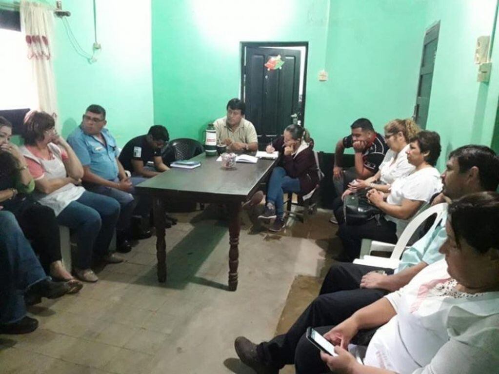 Reunión del Comité de Emergencia de Sauzalito (Foto: Javier Insaurralde).