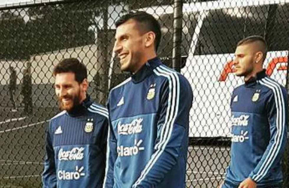 Lionel Messi, Nahuel Guzmu00e1n y Mauro Icardi.