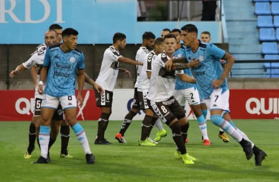 Belgrano, en su último partido disputado, ante platense. El Pirata alienta la esperanza de jugar un Reducido por el ascenso.