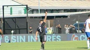 Un ex Talleres entró en el historial de la Liga: primer gol de Riestra en Primera.
