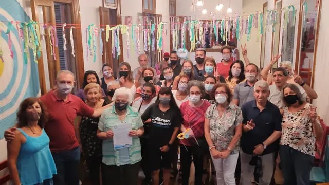 Abrazo Ciudadano entregó 330 kits de útiles a través de la donación de una reconocida vecina