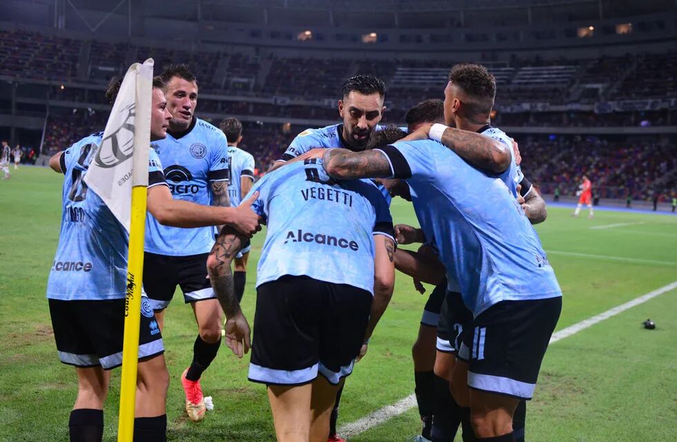 Todos con Pablo Vegetti. Belgrano se trae el triunfo y la punta de Santiago (José Gabriel Hernández).