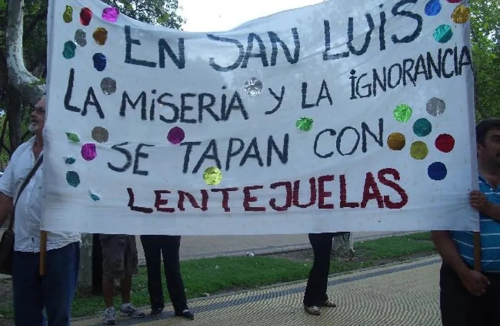 Movilización docente en San Luis