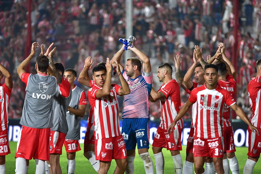 En la vuelta a primera division Instituto en Alta Córdoba empato con Sarmiento sin goles ( Ramiro Pereyra / La Voz)