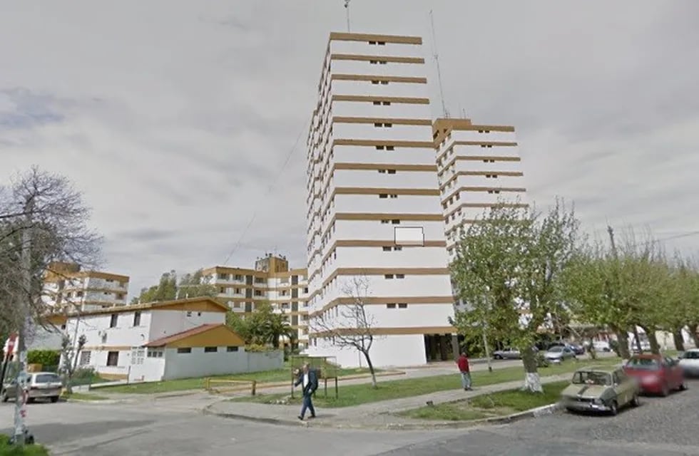 Un adolescente con retraso madurativo fue acusado de violar a una niña de 3 años en las torres de Villa Elisa (Google Maps)