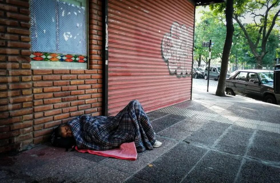Indec: la pobreza trepó hasta el 35,5% al final de 2019. (EFE)