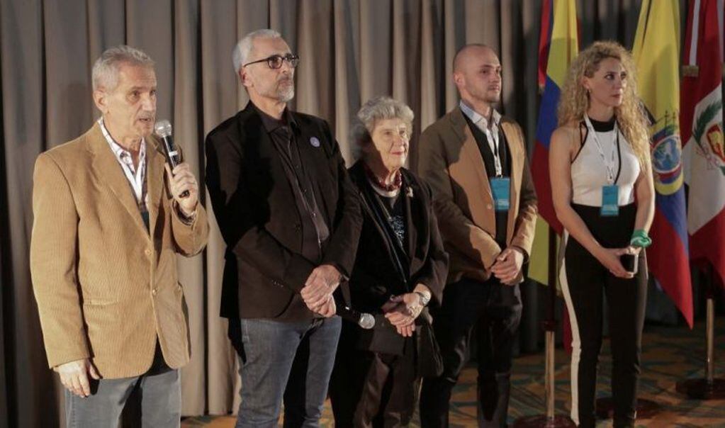 Momento del acto de apertura de la quinta edición del Festival Internacional de Cine de las Alturas en San Salvador de Jujuy.