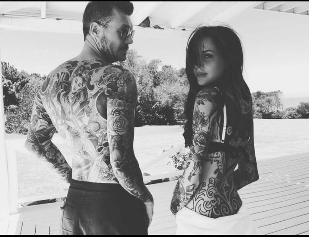 Marcelo junto a su Candelaria Tinelli a puro tatuaje (Foto: Instagram)
