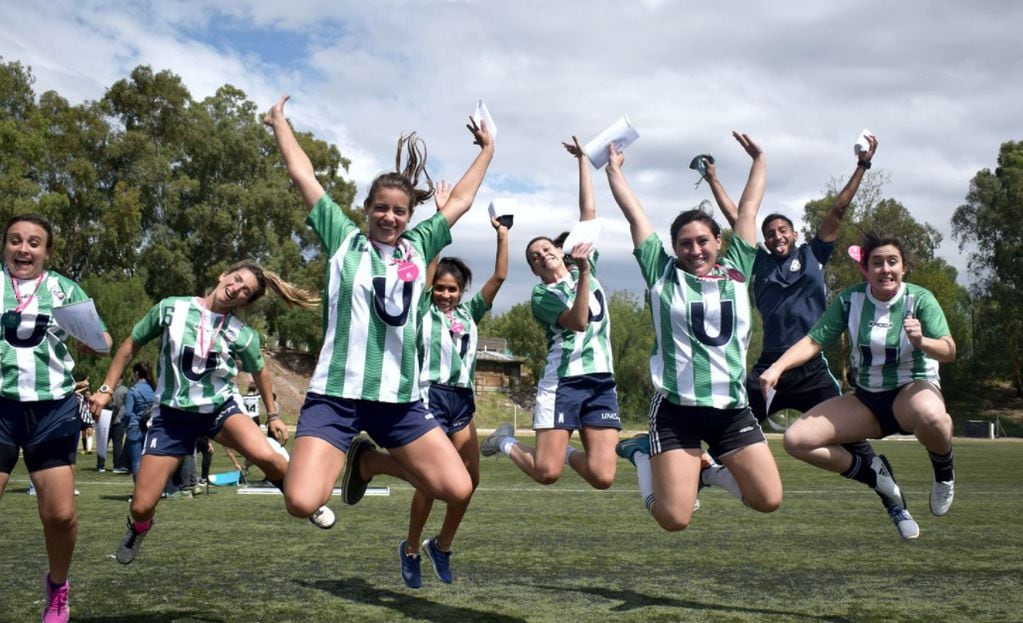 El fútbol femenino de la UNCuyo participará en el torneo de la Liga Mendocina.