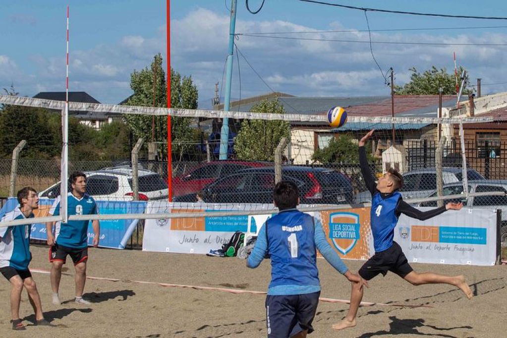 Nueva cancha de Volley y Handball Beach - Ushuaia