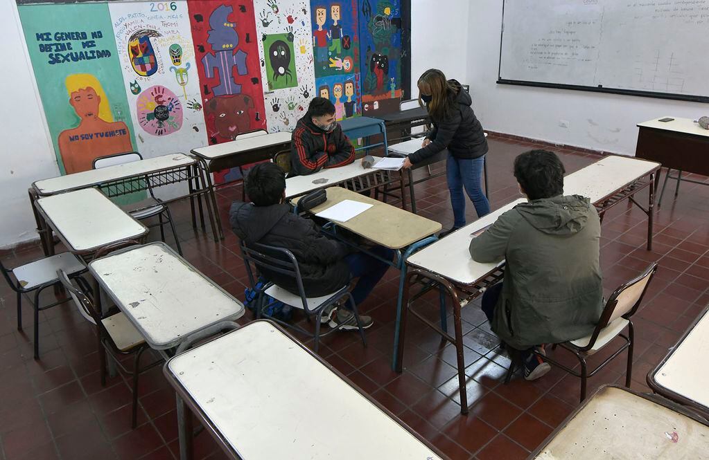 Las pruebas ERCE demuestran que los alumnos no pueden alcanzar los niveles mínimos en las áreas estudiadas. Foto: Orlando Pelichotti/Los Andes.