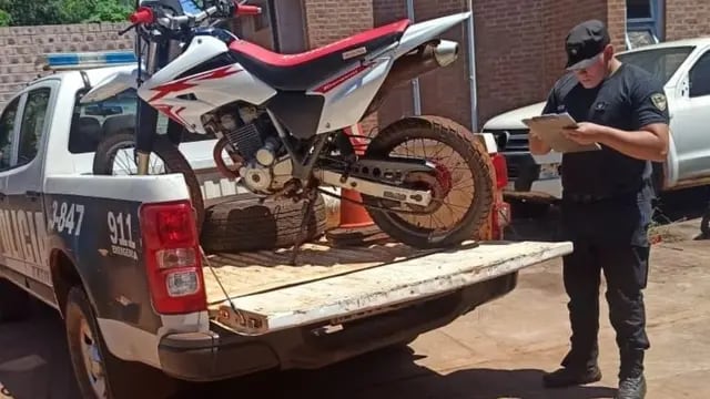 Puerto Esperanza: recuperaron una motocicleta robada que intentaba ser comercializada