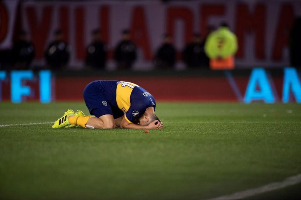 El lamento de Nicolás Capaldo tras desperdiciar el empate. Foto: EFE/Matías Napoli Escalero