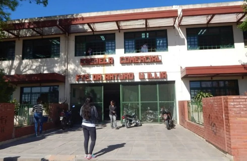 La escuela Arturo Illia de Corrientes, donde una docente utilizó el lenguaje inclusivo con sus alumnos. (Foto: Época)