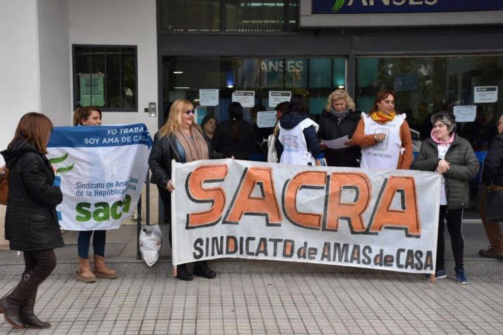 Manifestación del SACRA en la ANSeS