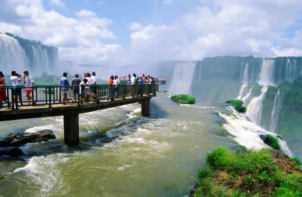 Puerto Iguazú es el destino más buscado para el finde XL de junio.