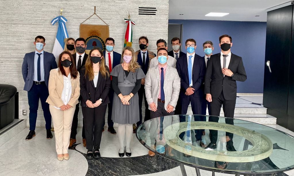 Jóvenes empresarios argentinos en la Embajada de México.