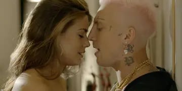 El Polaco y Natalie Pérez lanzaron “El regalo” con un videoclip que los muestra muy cerca