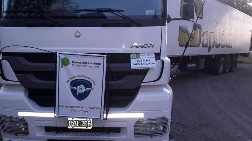 Camión robado hallado por la Policía de Tres Arroyos (prensa policial)