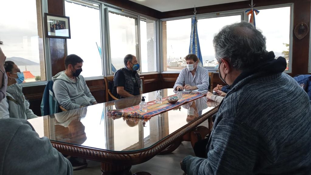 Malvinas: VGM Alberto Fernández junto al gobernador Gustavo Melella