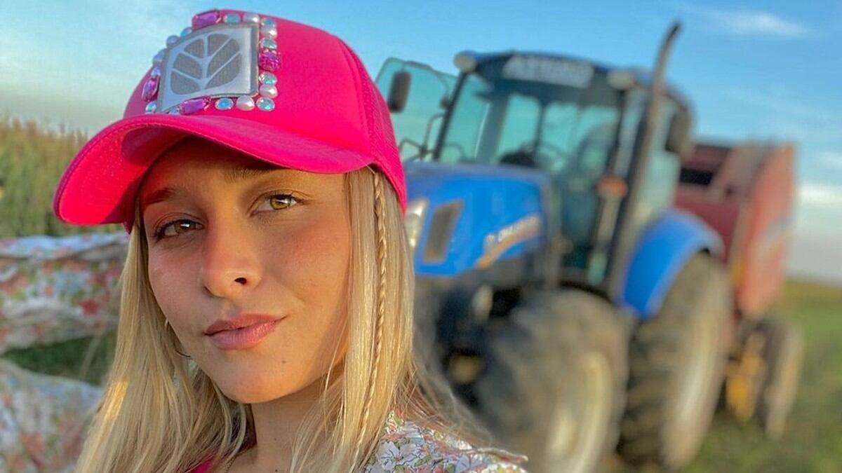 La "agrobarbie" cordobesa que la rompe en redes sociales