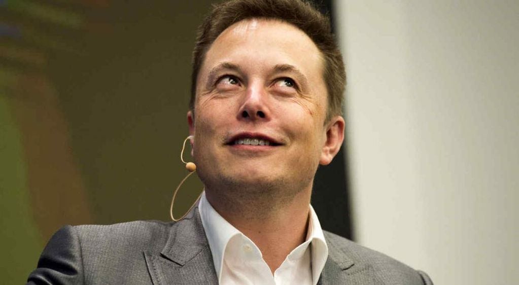 Eliminar los bots, pagos con criptomonedas, un botón para editar tuits, algunos de los cambios que planea hacer Elon Musk con Twitter.