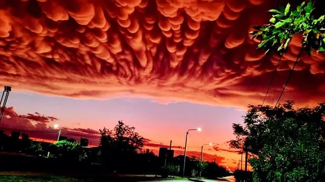 Nubes Mammatus, el extraño fenómeno natural que se dio en San Luis.