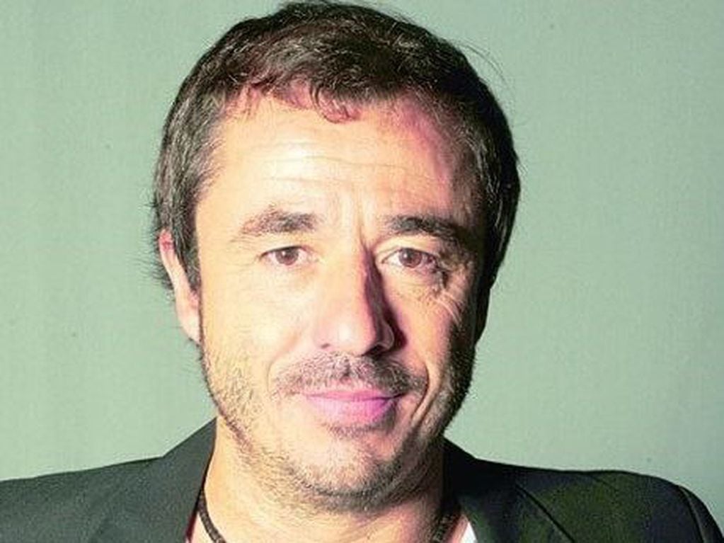 El humorista Pablo Granados se encontraba en medio de una videoconferencia cuando ocurrió el insólito hecho.