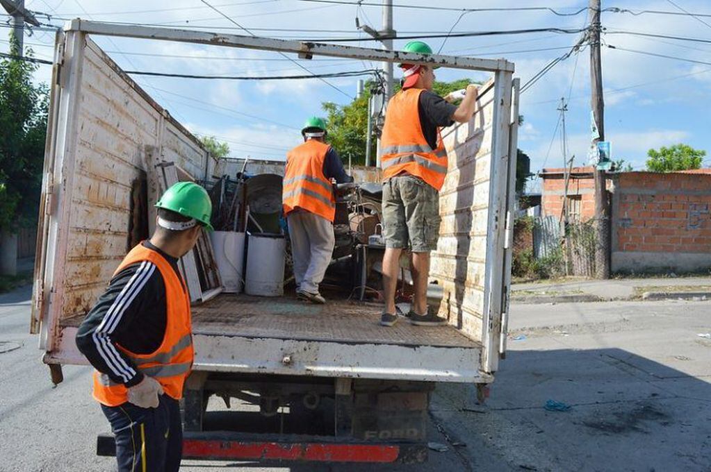 Descacharrado masivo (Municipalidad de Salta)