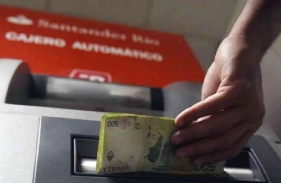 Los trabajadores de la provincia de Corrientes cobrarán su sueldo a partir del miércoles 25.