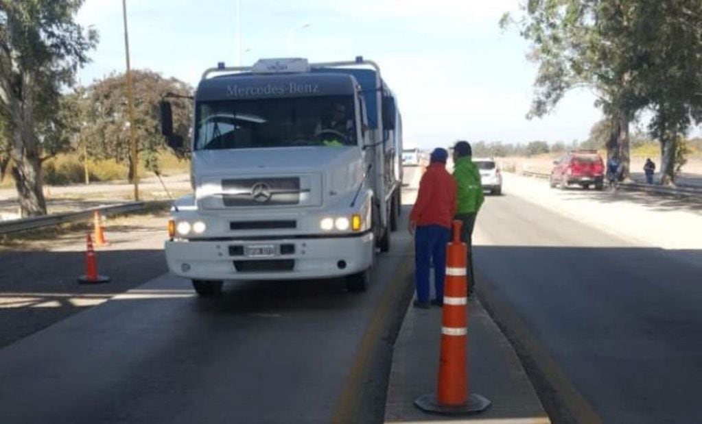 Se podría reabrir el tránsito interjurisdiccional entre Jujuy y Salta "siempre y cuando hagamos un control de frontera importante como barrera sanitaria", dijo el gobernador Morales.